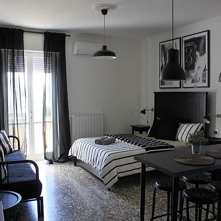 Wanderlust Lecce Exterior foto